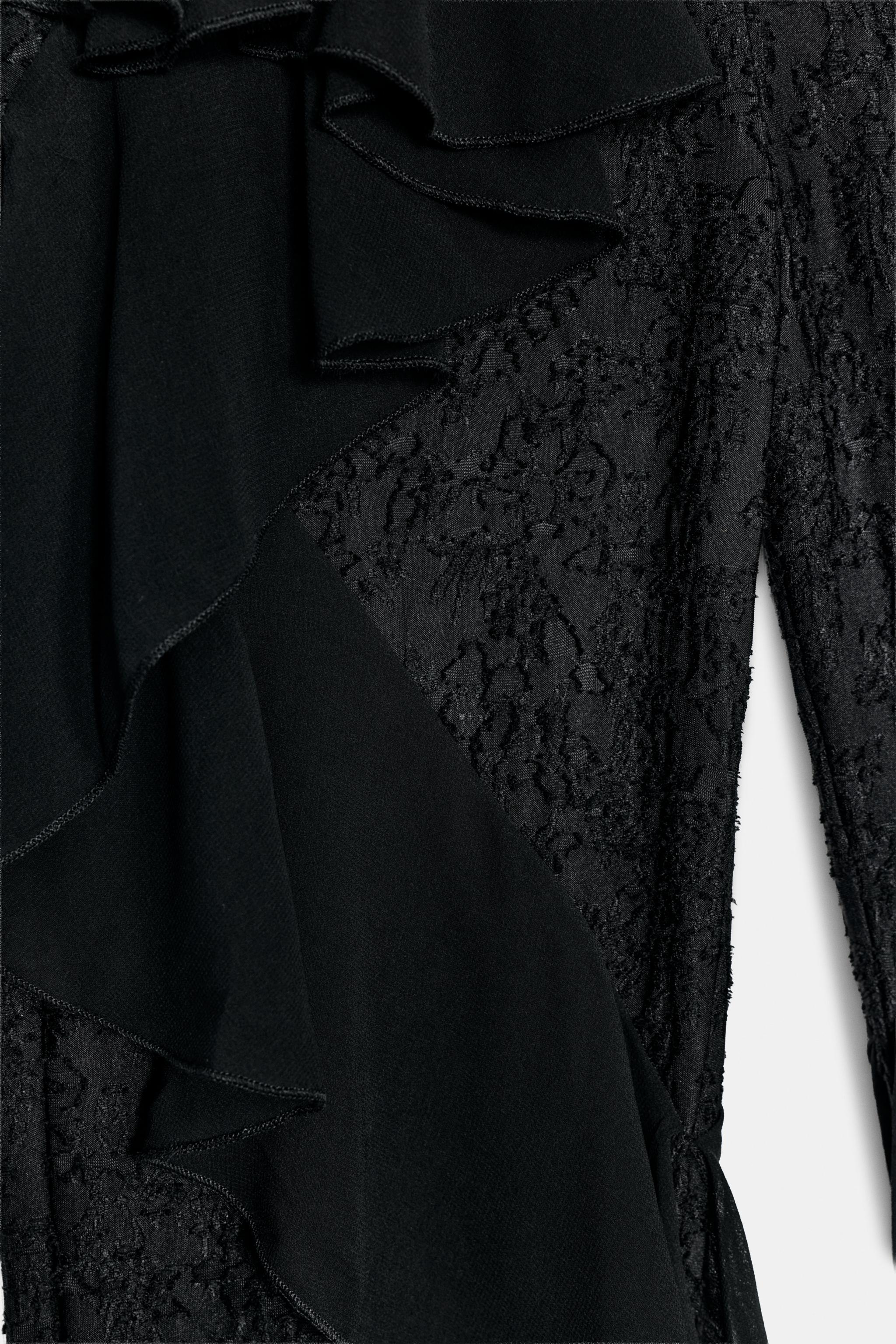 LACE RUFFLE PANTS